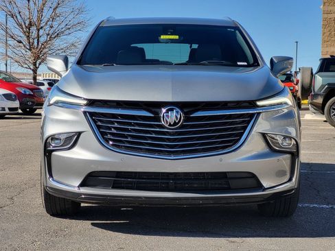 Used 2024 Buick Enclave Premium AWD/4WD image 3
