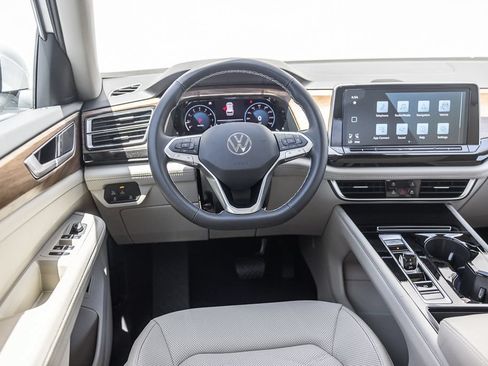 New 2026 Volkswagen Atlas SE FWD image 7