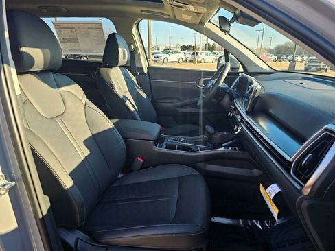 New 2026 Kia Sorento S image 8
