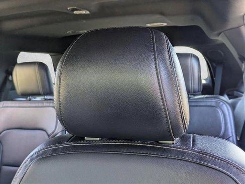 Used 2017 Ford Explorer Limited image 14