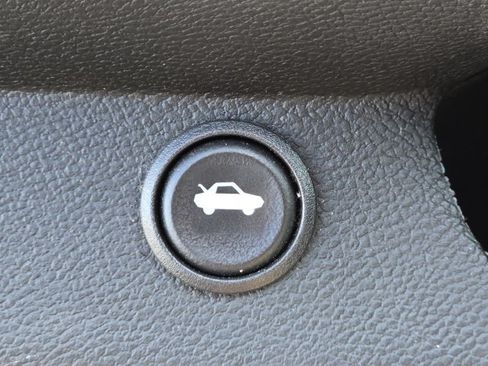 Used 2014 Chevrolet Camaro LT RWD image 7