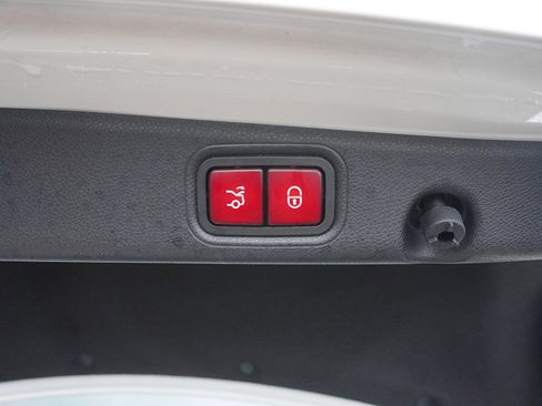 Used 2022 Mercedes-Benz E 450 4MATIC Sedan image 23