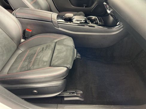 Used 2023 Mercedes-Benz CLA 250 4MATIC image 30