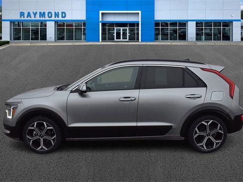 Certified 2023 Kia Niro EX Touring image 6