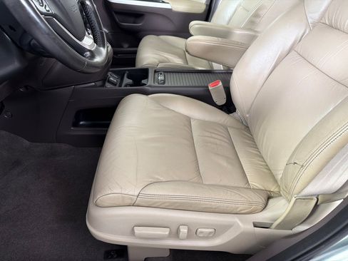 Used 2012 Honda CR-V EX-L image 11