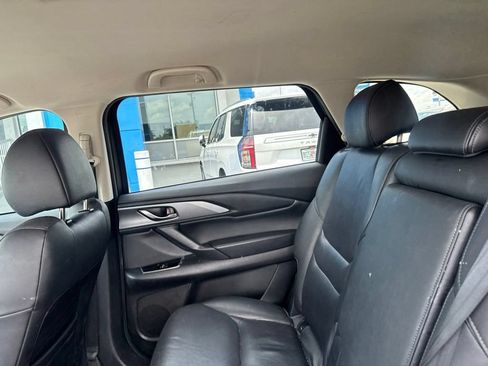 Used 2021 MAZDA CX-9 Touring FWD image 12