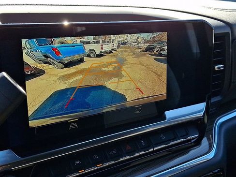 Used 2022 Chevrolet Silverado 1500 LT Trail Boss w/ Protection Package image 17