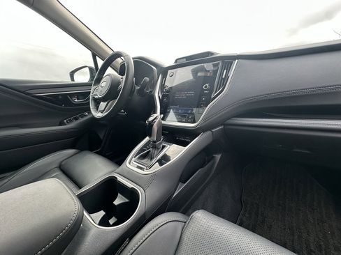 Used 2024 Subaru Outback Limited image 11