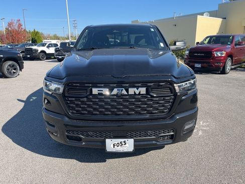 New 2026 RAM 1500 4x4 Crew Cab image 2
