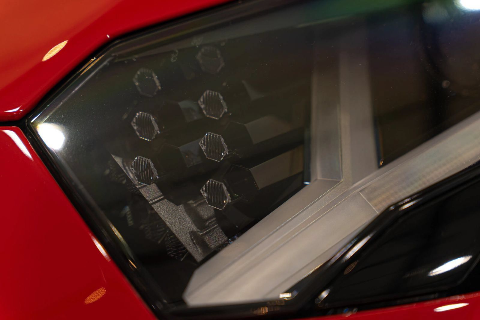Used 2018 Lamborghini Aventador S AWD/4WD image 17