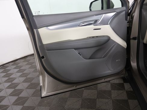 Used 2023 Cadillac XT5 Premium Luxury image 25