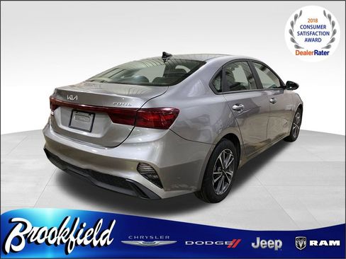 Used 2024 Kia Forte LXS FWD image 8