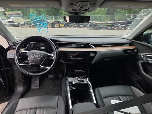 Used 2019 Audi e-tron Premium Plus AWD/4WD image 13