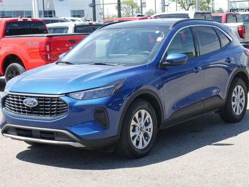 Used 2023 Ford Escape Active w/ Tech Pack #2 AWD/4WD image 8