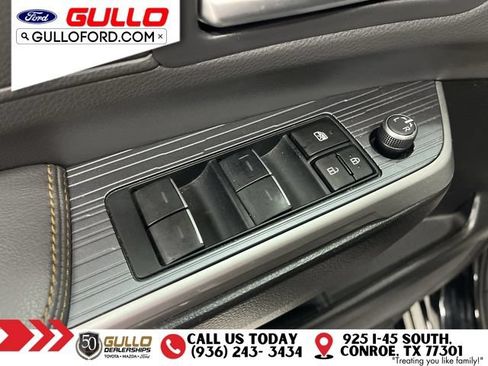 Used 2024 Toyota Sienna XLE Woodland Edition AWD/4WD image 21