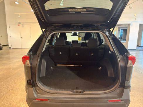 Used 2025 Toyota RAV4 LE image 30