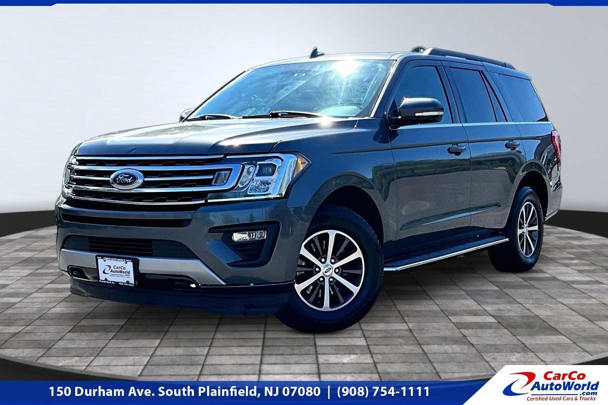 Used 2018 Ford Expedition XLT w/ Equipment Group 202A AWD/4WD image 1