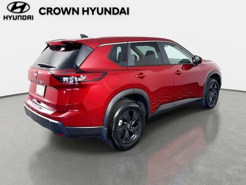 Used 2026 Nissan Rogue SV FWD image 6