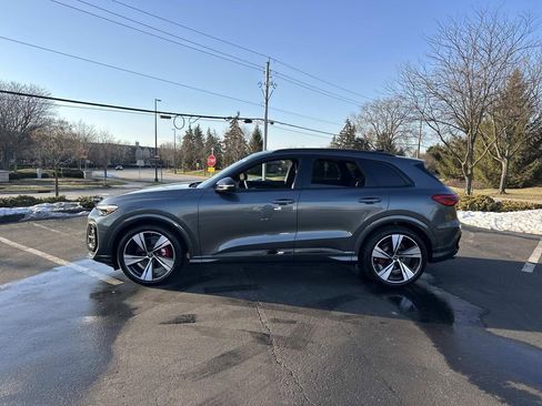 New 2025 Audi SQ5 Premium Plus image 4