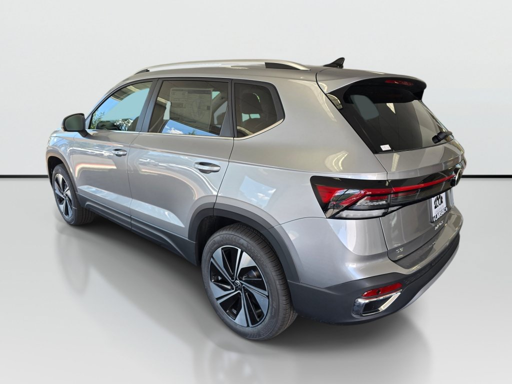 New 2026 Volkswagen Taos SE AWD/4WD image 5