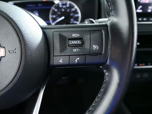 Used 2022 Nissan Rogue S AWD/4WD image 28