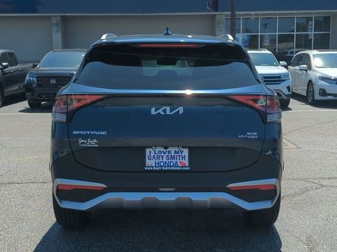 Used 2023 Kia Sportage EX AWD/4WD image 5