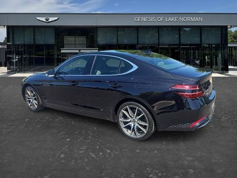 Used 2023 Genesis G70 2.0T RWD image 6