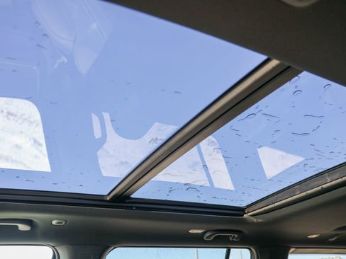 New 2026 Jeep Grand Wagoneer Limited w/ Premium Group II image 9