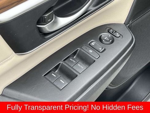 Used 2019 Honda CR-V Touring image 25