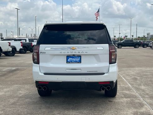 Used 2023 Chevrolet Suburban Premier RWD image 8