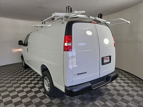 New 2025 Chevrolet Express 3500 w/ Driver Convenience Package image 8