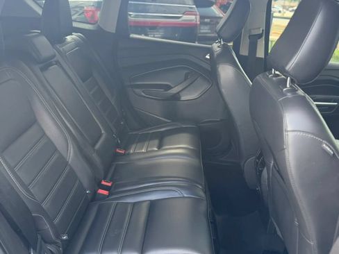 Used 2019 Ford Escape SEL AWD/4WD image 17