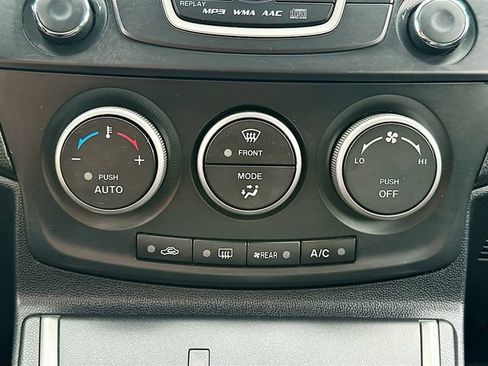 Used 2013 MAZDA MAZDA5 Sport FWD image 15