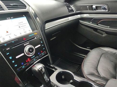 Used 2018 Ford Explorer Sport w/ Equipment Group 401A image 26