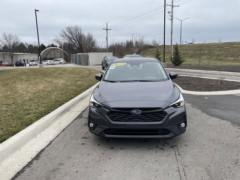 Used 2024 Subaru Impreza 2.0i Sport image 2