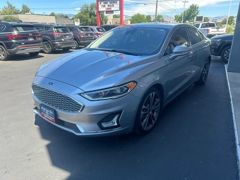 Used 2020 Ford Fusion Titanium AWD/4WD image 33