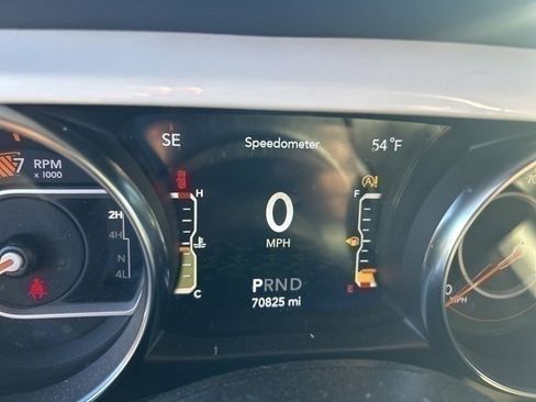 Used 2021 Jeep Wrangler Sport image 8