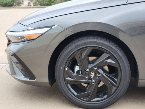 New 2026 Hyundai Elantra SEL Sport Premium FWD image 5