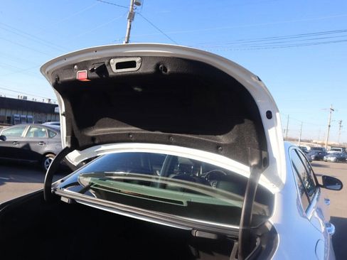 Used 2017 Mercedes-Benz C 300 Luxury image 23