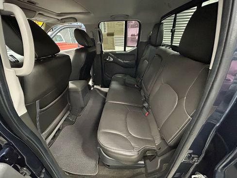 Used 2017 Nissan Frontier PRO-4X w/ Pro-4x Luxury Package image 47