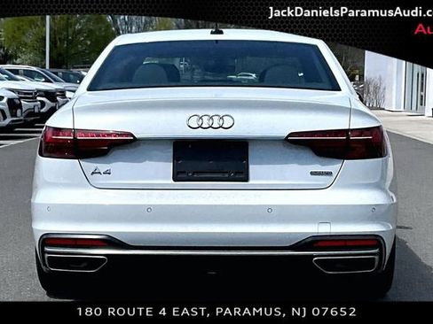 Used 2023 Audi A4 2.0T Premium w/ Convenience Package image 4