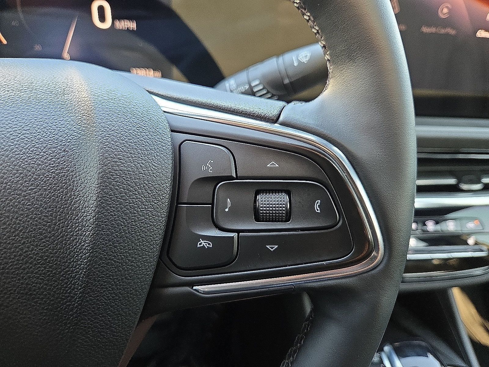 Used 2025 Buick Envista Avenir FWD image 24