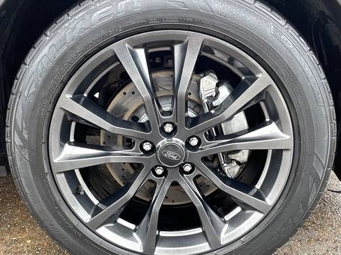 Used 2017 Ford Explorer XLT w/ Equipment Group 202A FWD image 13