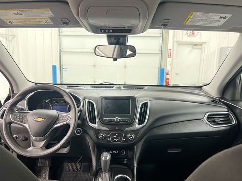 Used 2020 Chevrolet Equinox LT w/ LPO, Floor Liner Package image 10