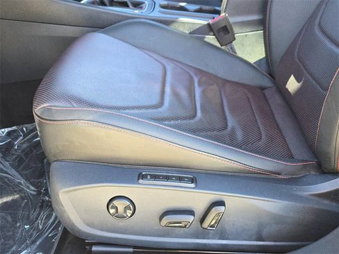 Used 2023 Volkswagen Jetta GLI Autobahn image 21