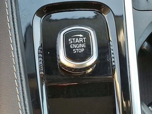 Used 2022 Volvo XC90 T6 Inscription w/ Lounge Package image 29