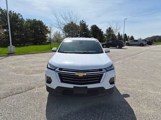 Used 2023 Chevrolet Traverse LT FWD video 2