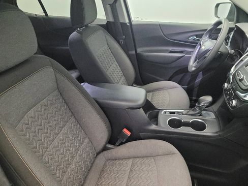Used 2022 Chevrolet Equinox LT w/ LPO, Floor Liner Package FWD image 21