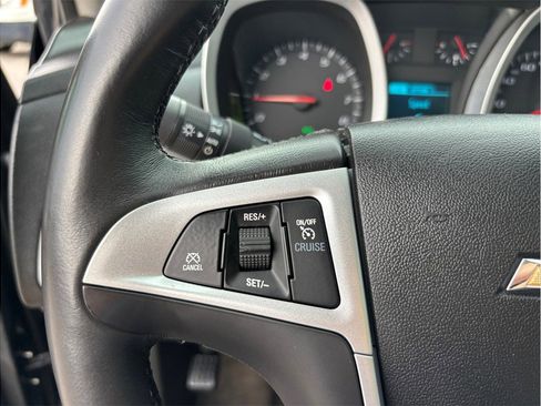 Used 2017 Chevrolet Equinox Premier w/ Enhanced Convenience Package FWD image 22
