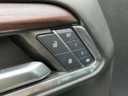 Used 2024 GMC Sierra 1500 SLT image 11